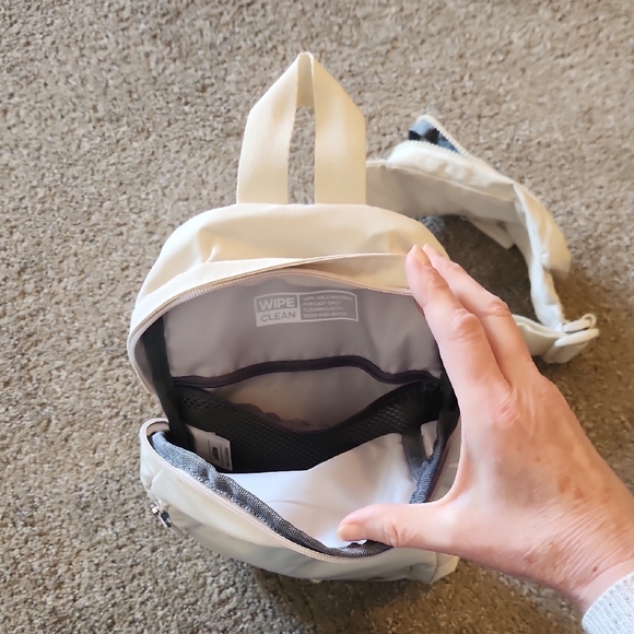 Adidas Off-White Sling Bag - Picture 6 of 8